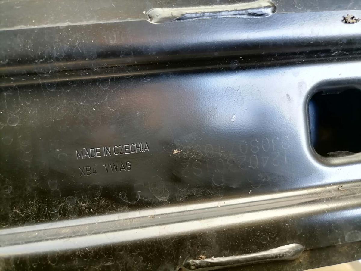 VW Passat B9 original Träger Verstätkung Stossfänger vorn Bj.2024